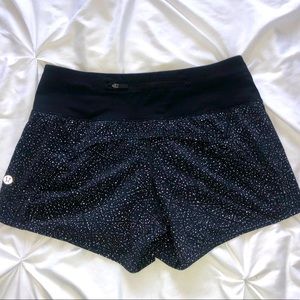 Speckle detail Lululemon shorts